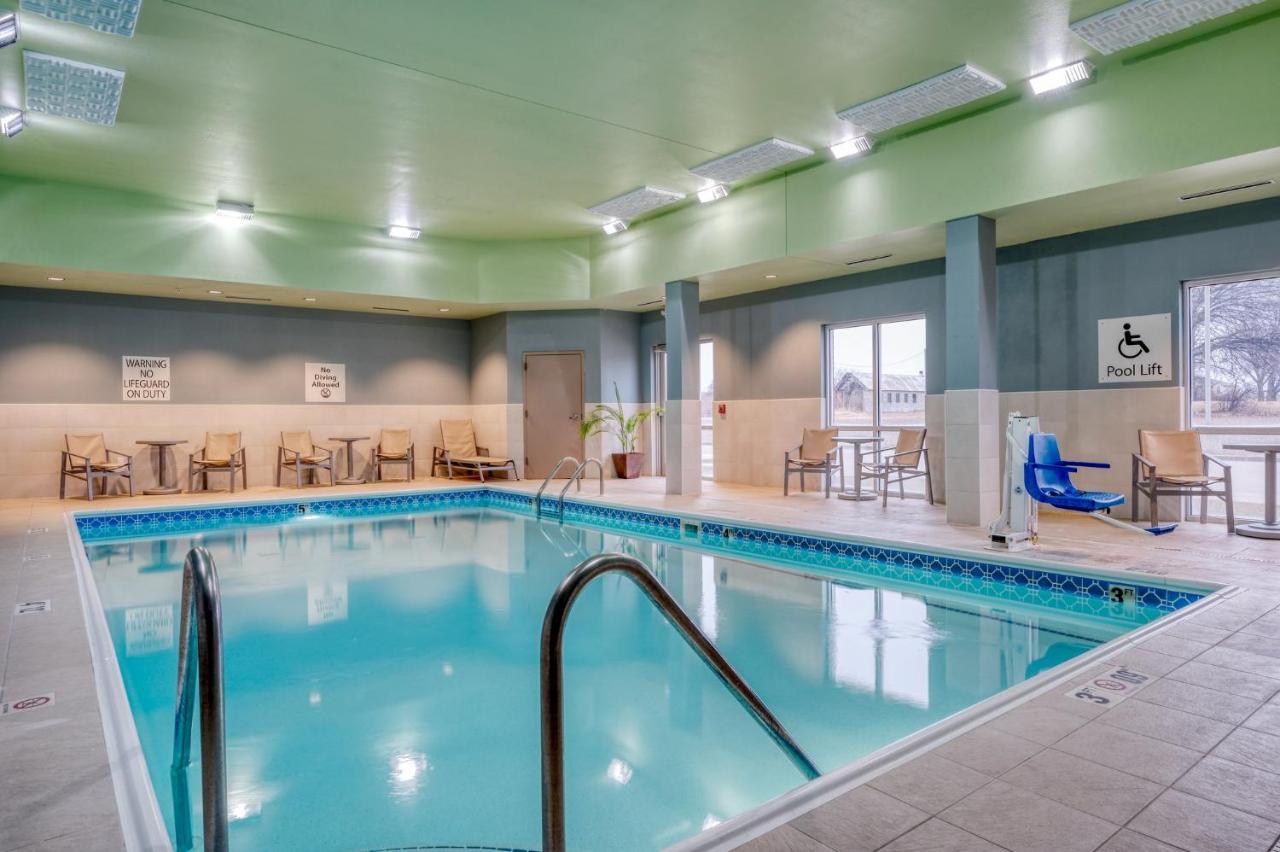 Holiday Inn Express Troy By Ihg Buitenkant foto