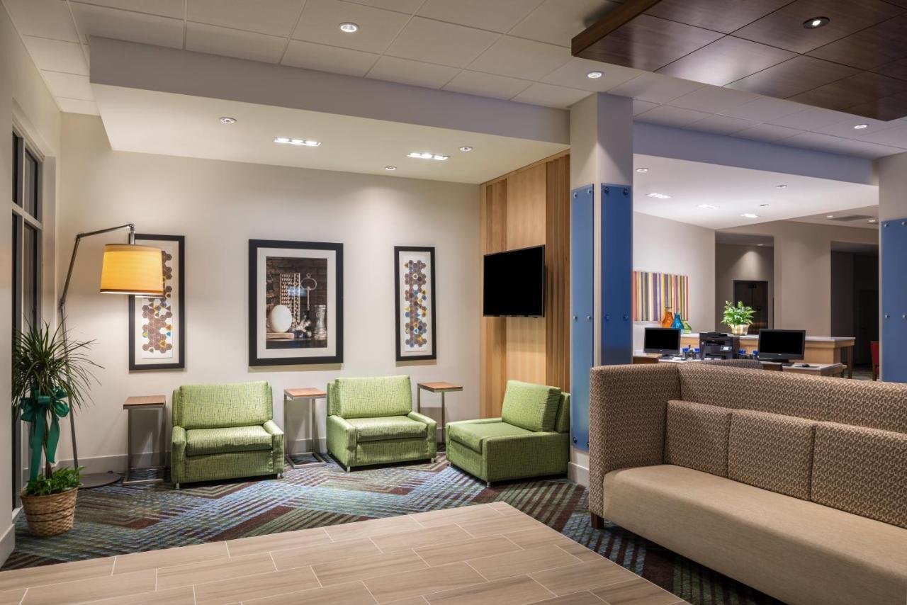 Holiday Inn Express Troy By Ihg Buitenkant foto